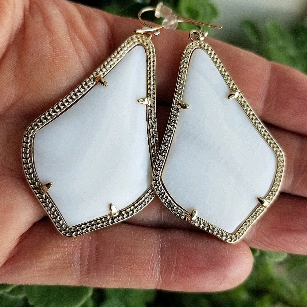 Kendra Scott Alexandra earrings in white MOP